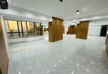 Corporate Branch For rent - 8 rooms - floor 4