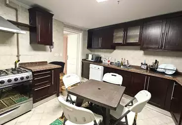 Furnished Apartment For rent - 7 rooms - floor 25