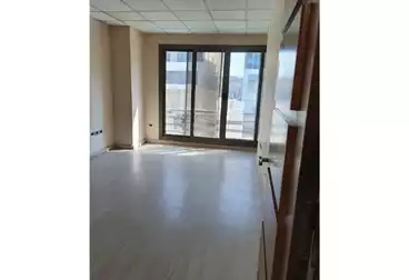 عقارات للبيع - 5 غرف - بالدور 3