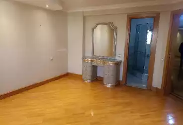 Apartments For rent - 3 rooms - floor 5