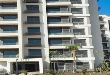 شقق للبيع - 1 غرف - بالدور 7