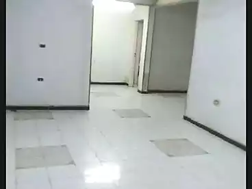 شقق للإيجار - 3 غرف - بالدور 0