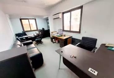 Administrative Building For rent - 15 rooms - floor 5