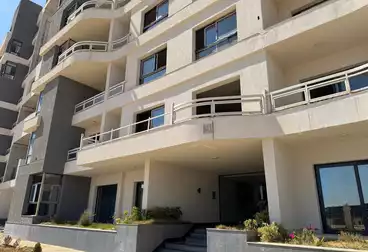 شقق مفروشة للبيع - 2 غرف - بالدور 3