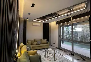 شقة بحديقة للإيجار - 3 غرف - بالدور 0