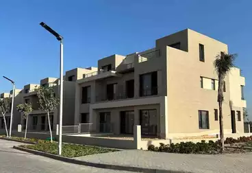 فلل للبيع - 5 غرف