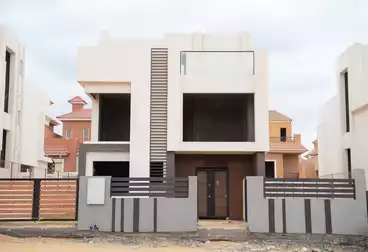 فلل للبيع - 4 غرف