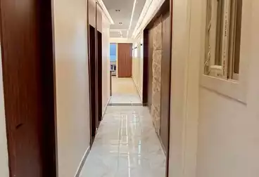 Apartments For sale - 3 rooms - floor 8