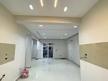 شقق للبيع - 3 غرف - بالدور 1