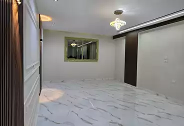 شقق للبيع - 3 غرف - بالدور 0