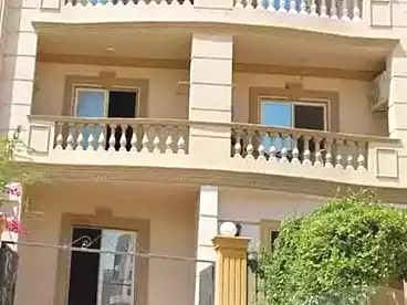 شقق للبيع - 3 غرف - بالدور 2