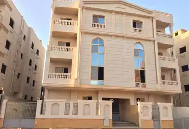 شقق للبيع - 3 غرف - بالدور 0