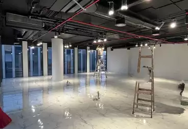 مكاتب للإيجار - 1 غرف - بالدور 4