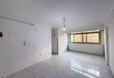 شقق للبيع - 3 غرف - بالدور 9