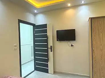 ستوديو للإيجار - 1 غرف - بالدور 2