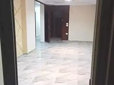 Apartments For rent - 3 rooms - floor 7