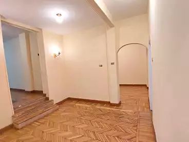 Apartments For sale - 4 rooms - floor 1