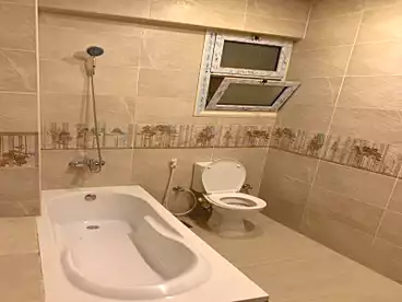 Apartments For sale - 4 rooms - floor 1