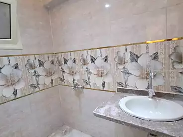 شقق للبيع - 3 غرف - بالدور 1