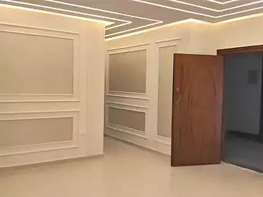 عقارات للإيجار - 3 غرف - بالدور 0