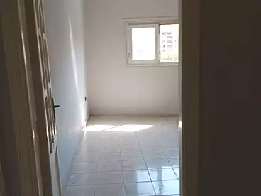 Apartments For sale - 3 rooms - floor 8