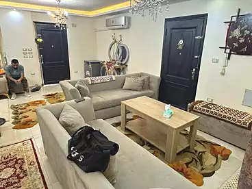 شقق للبيع - 3 غرف - بالدور 1