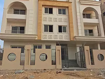 عقارات للبيع - 3 غرف - بالدور 1