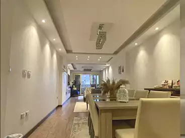 عقارات للبيع - 3 غرف - بالدور 5