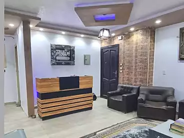 مكاتب للإيجار - 3 غرف - بالدور 1