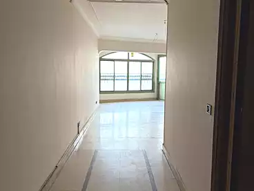 عقارات للبيع - 3 غرف - بالدور 5