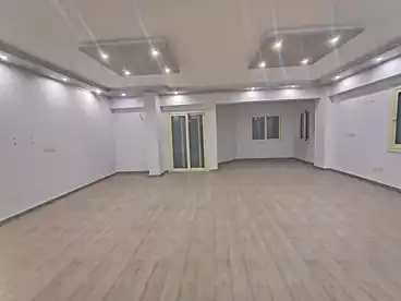 Apartments For sale - 3 rooms - floor 1