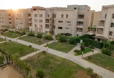 شقق للبيع - 3 غرف - بالدور 1