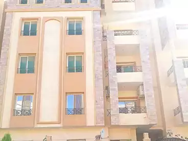 Apartments For sale - 3 rooms - floor 4