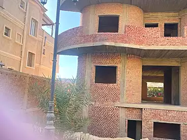 عقارات للبيع - 4 غرف
