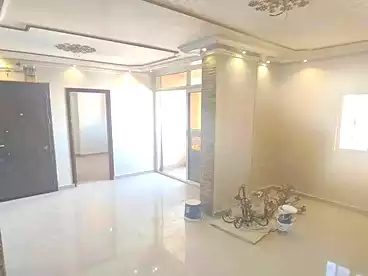 عقارات للبيع - 3 غرف - بالدور 15