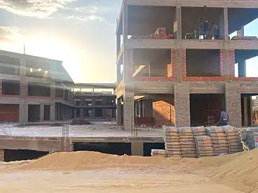 عيادات للبيع - 2 غرف - بالدور 3
