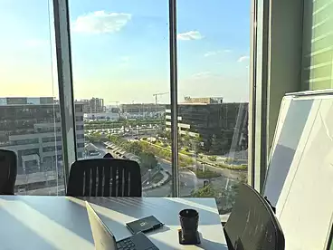 إداري للإيجار - 2 غرف - بالدور 5