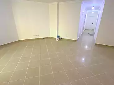 شقق للبيع - 3 غرف - بالدور 4