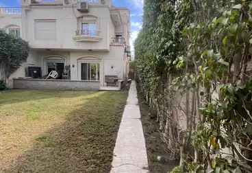 توين هاوس للبيع - 5 غرف