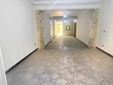 شقق للبيع - 2 غرف - بالدور 5