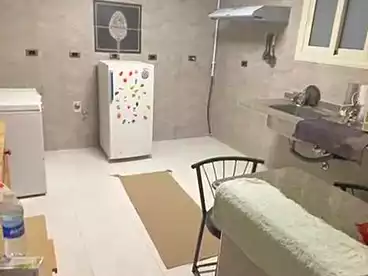 شقق مفروشة للبيع - 3 غرف - بالدور 7