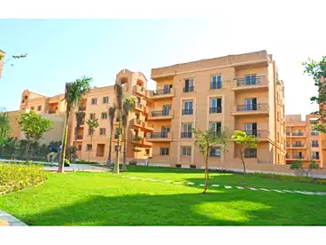 شقق للبيع - 3 غرف - بالدور 0