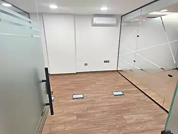 Offices For rent - 5 rooms - floor 1