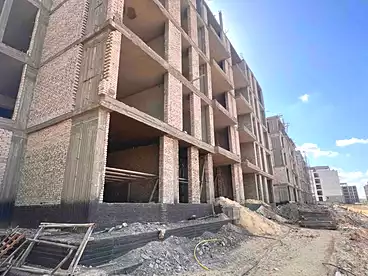 عقارات للبيع - 6 غرف
