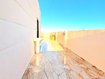 دوبلكس للبيع - 4 غرف - بالدور 6