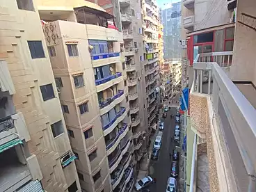 عقارات للبيع - 3 غرف - بالدور 9
