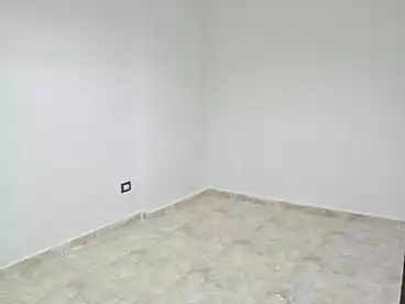 شقق للإيجار - 2 غرف - بالدور 1