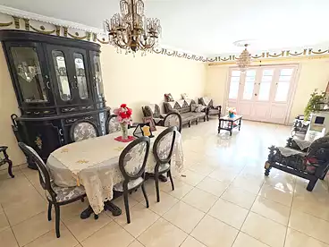 عقارات للبيع - 3 غرف - بالدور 5