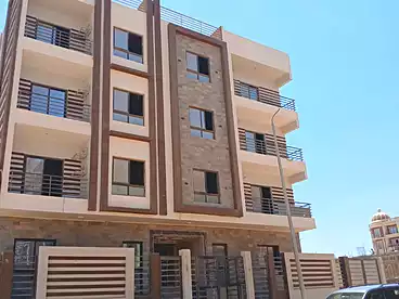 شقق للبيع - 3 غرف - بالدور 1