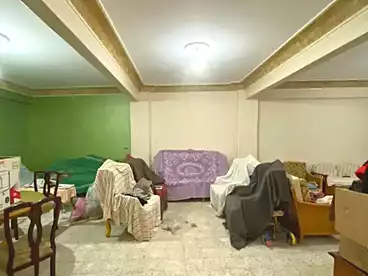 House / Home For sale - 4 rooms